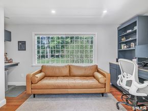 37 Lamppost Drive, Redding CT 06896