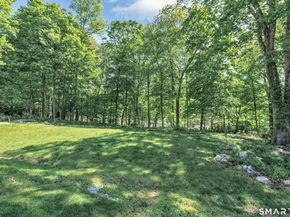 37 Lamppost Drive, Redding CT 06896