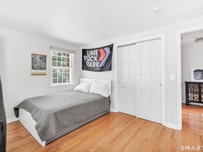 37 Lamppost Drive, Redding CT 06896