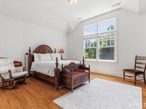 25 Adams Lane, New Canaan CT 06840