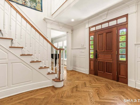 25 Adams Lane, New Canaan CT 06840