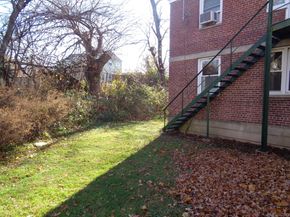 127 Canaan Court 13 Building 82, Stratford CT 06614