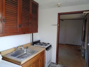 127 Canaan Court 13 Building 82, Stratford CT 06614