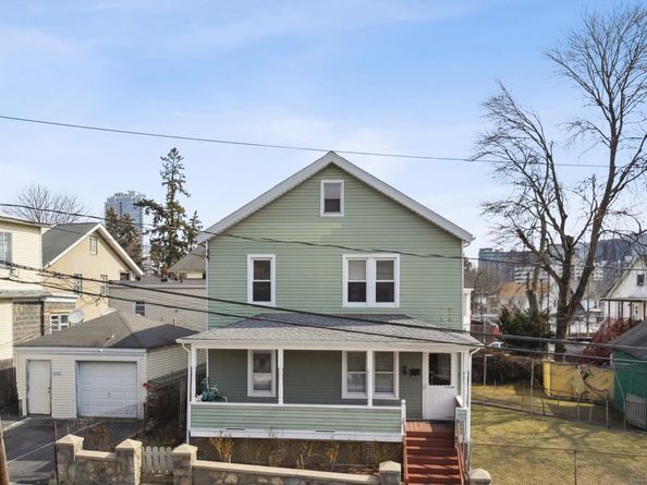 17 Alden Street, Stamford CT 06902