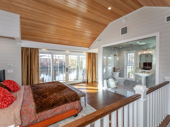 52 S Lake Shore Drive, Brookfield CT 06804