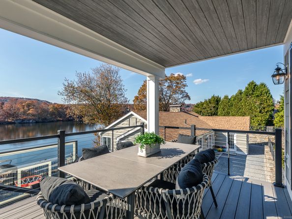 52 S Lake Shore Drive, Brookfield CT 06804