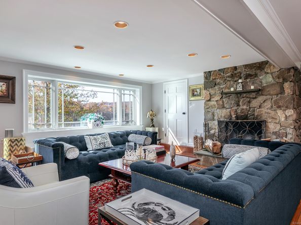 52 S Lake Shore Drive, Brookfield CT 06804