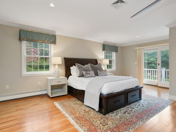 9 Blue Spruce Circle, Weston CT 06883
