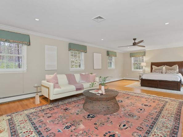 9 Blue Spruce Circle, Weston CT 06883