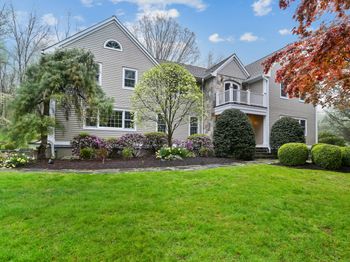 9 Blue Spruce Circle