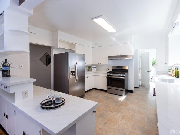 373 Moraga Avenue, Piedmont CA 94611