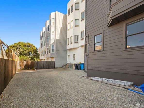 1405 Hyde Street, San Francisco CA 94109