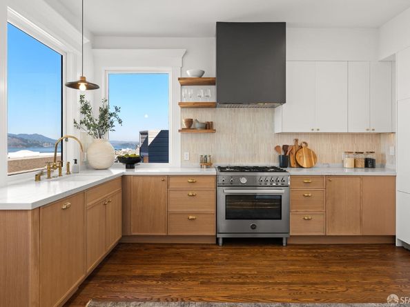 1405 Hyde Street, San Francisco CA 94109