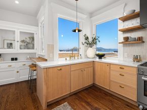 1405 Hyde Street, San Francisco CA 94109