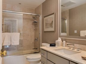 103 Bellevue St 4, Newton MA 02458