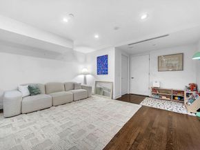 360 Newbury Street PH807, Boston MA 02115