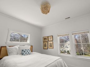 11 Fisher Ave, Wellesley MA 02482