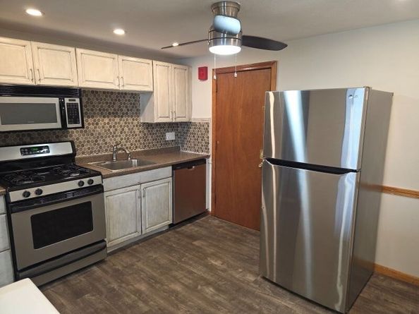 70 Mudge St 12, Lynn MA 01902