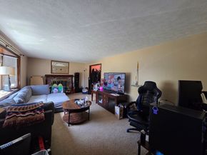 18 Lintric Dr, Weymouth MA 02190
