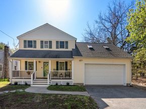 8 Alfred Place, Woburn MA 01801