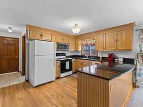 8 Liberty Tree Lane, Shrewsbury MA 01545