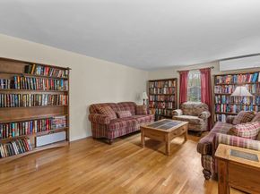 8 Liberty Tree Lane, Shrewsbury MA 01545