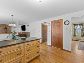 8 Liberty Tree Lane, Shrewsbury MA 01545