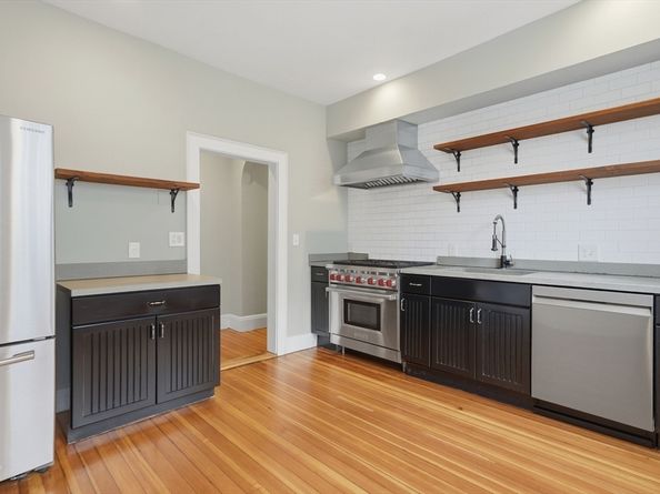 457 Washington St 7, Newton MA 02458