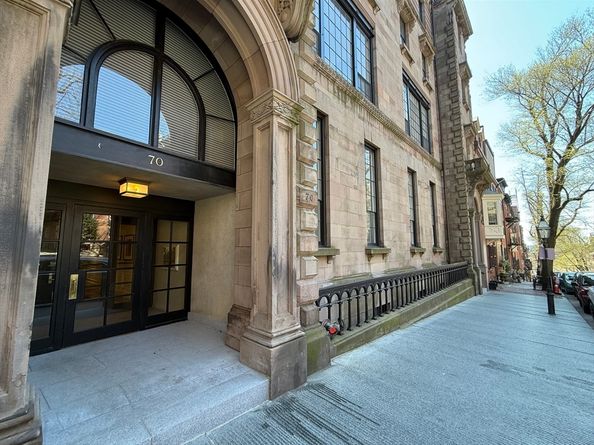 70 Mt Vernon 3A, Boston MA 02108
