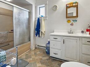 49 Juniper St, Winchendon MA 01475