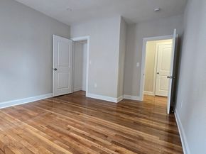 11 Mount Pleasant St 1, Waltham MA 02452