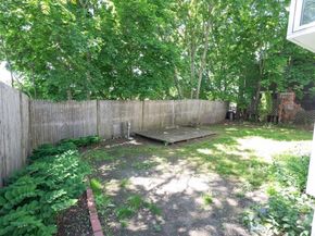 11 Mount Pleasant St 1, Waltham MA 02452