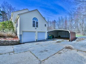 99 Smith Rd, Charlton MA 01507