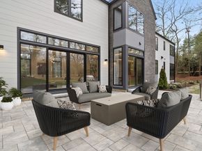 5 Deer Path Ln, Weston MA 02493