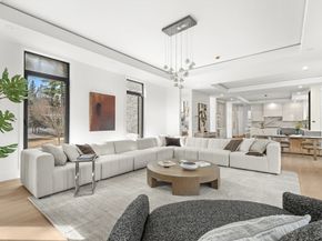 5 Deer Path Ln, Weston MA 02493