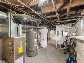 34 R Clyde, Somerville MA 02145