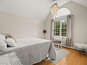 35 Nestlenook Dr, Middleboro MA 02346