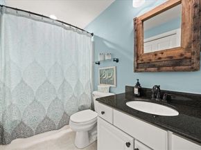35 Nestlenook Dr, Middleboro MA 02346