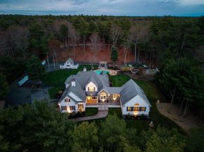 35 Nestlenook Dr, Middleboro MA 02346