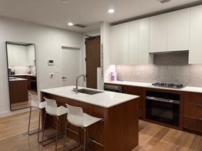 566 Columbus Ave 404, Boston MA 02118