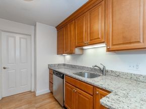 1 Lenox St 312, Norwood MA 02062