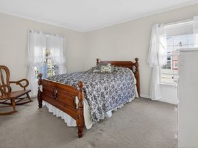 89 Trailwood Dr, Bridgewater MA 02324
