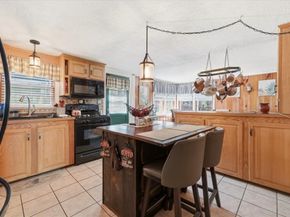 305 Plymouth St, Middleboro MA 02346