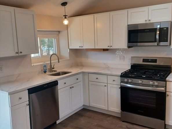 28 Lakeview, Wareham MA 02538