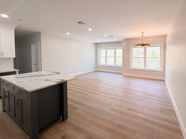 441 Washington St 305, Dedham MA 02026