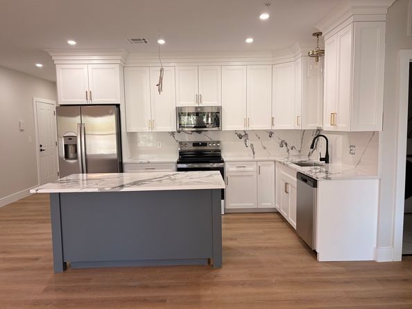 441 Washington St 305, Dedham MA 02026