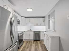 26 Williamsburg Ct 12, Shrewsbury MA 01545