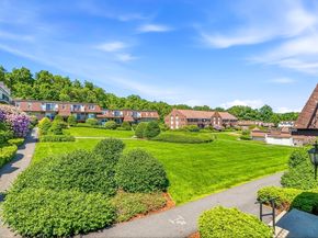26 Williamsburg Ct 12, Shrewsbury MA 01545