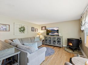 67 Thurston Ave, Northbridge MA 01588