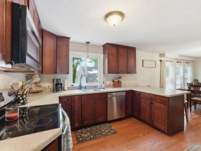67 Thurston Ave, Northbridge MA 01588